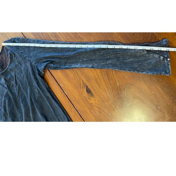 Basil Heart Lola Womens Medium Blouse 100% Cotton Gray Lace Design Long Sleeve - Picture 8 of 9